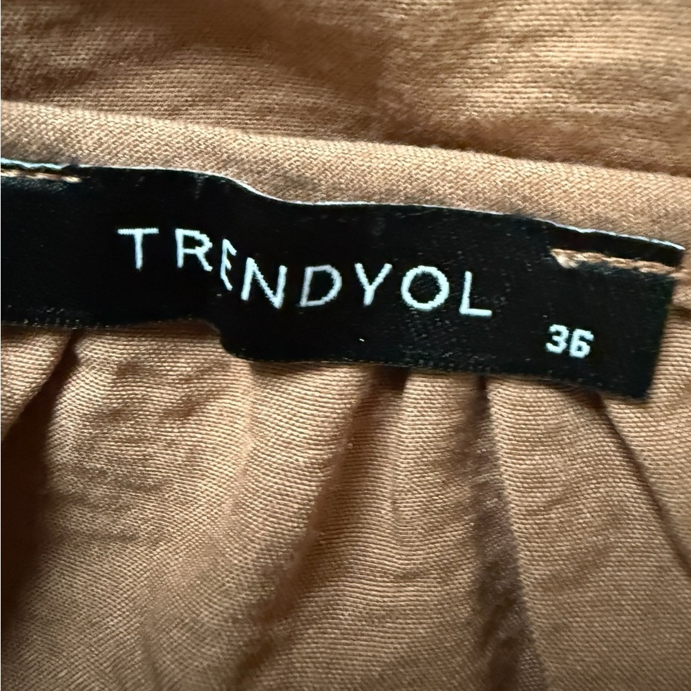Trendyol Women's Blouson top in Warm Rose/Tan, 
Flowy, soft, size 36 - Picture 6 of 7
